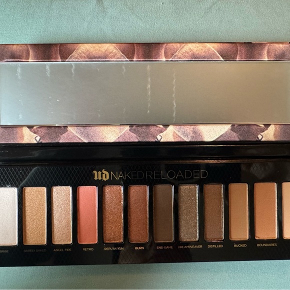 NAKED RELOADED EYESHADOW PALETTE - Picture 7 of 7